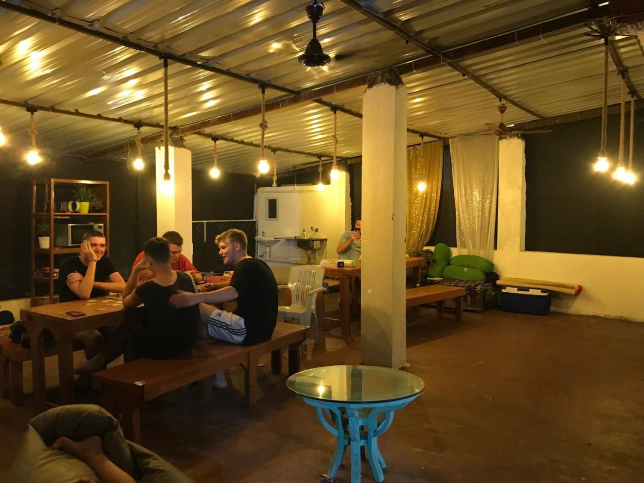 Hostel Aerostel - Backpacker's In Goa