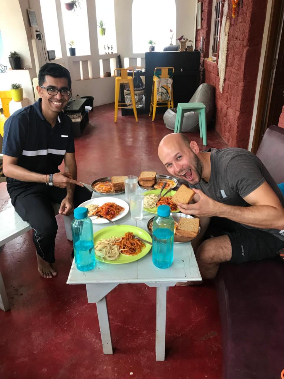 Aerostel - Backpacker's In Goa Hostel Calangute